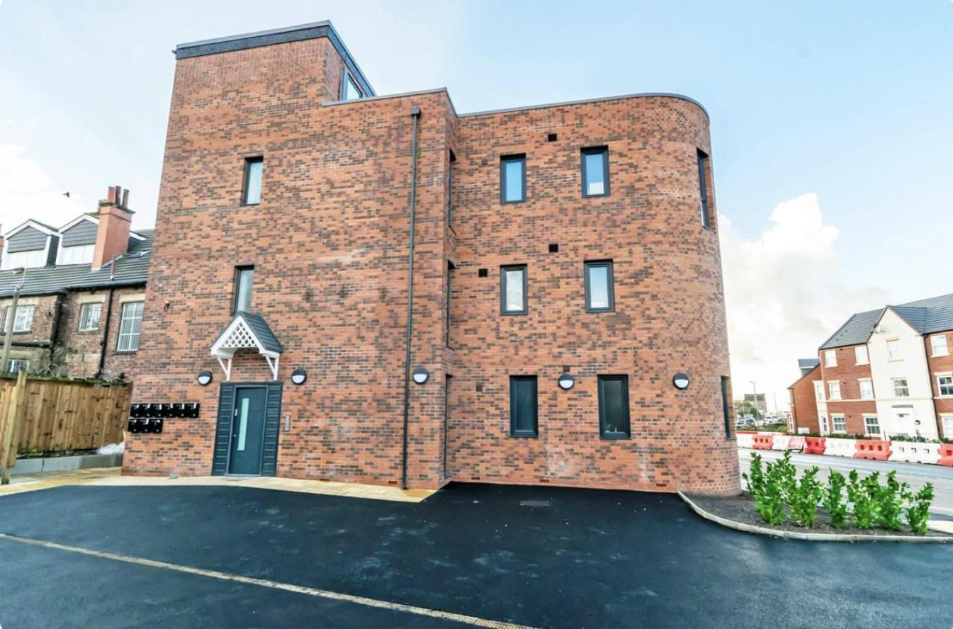 Opp Liverpool - Perfect For Contractors And Travellers, Big Savings Booking 4 Nights Or More! Apartment Exterior photo