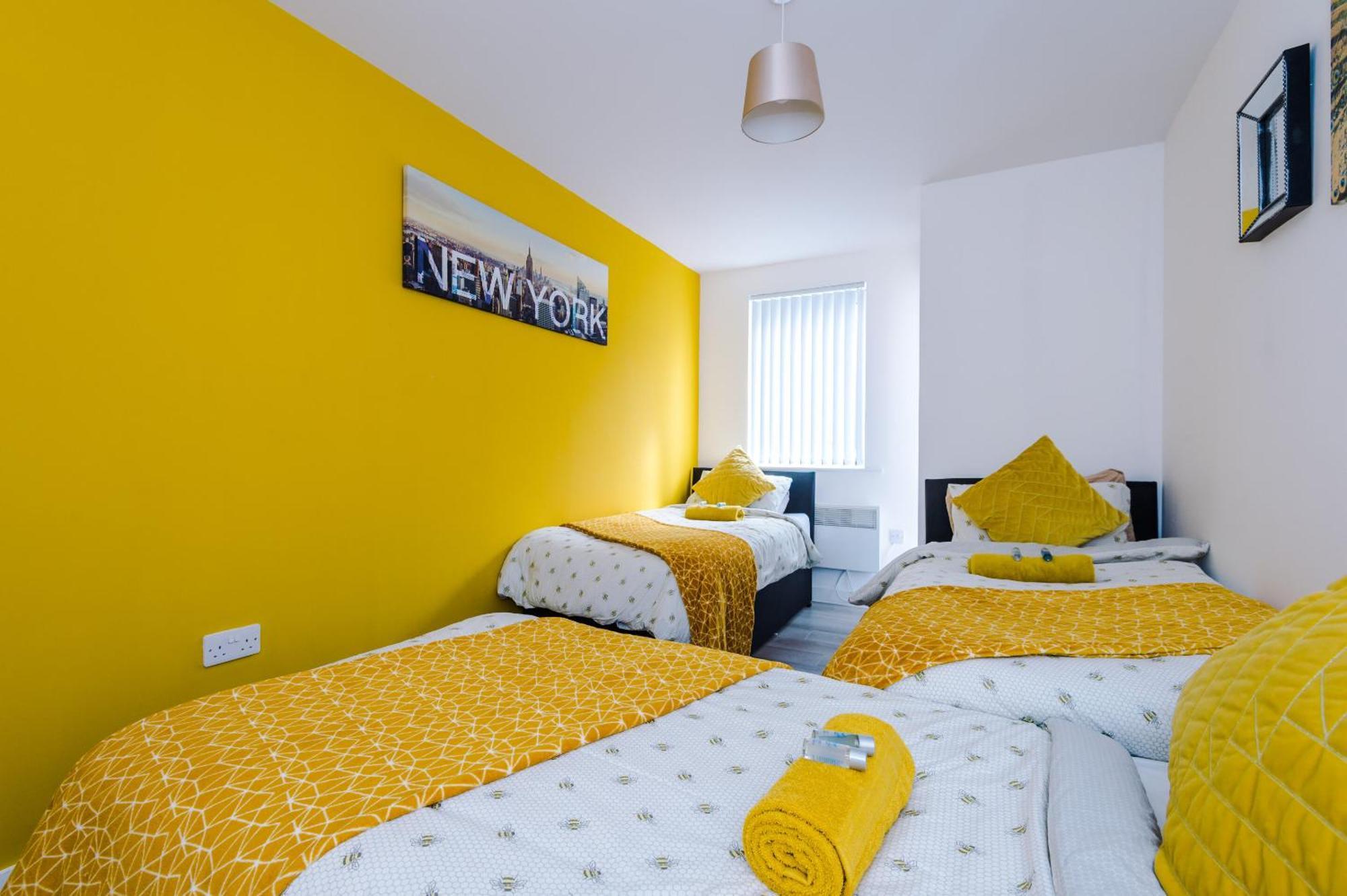 Opp Liverpool - Perfect For Contractors And Travellers, Big Savings Booking 4 Nights Or More! Apartment Room photo