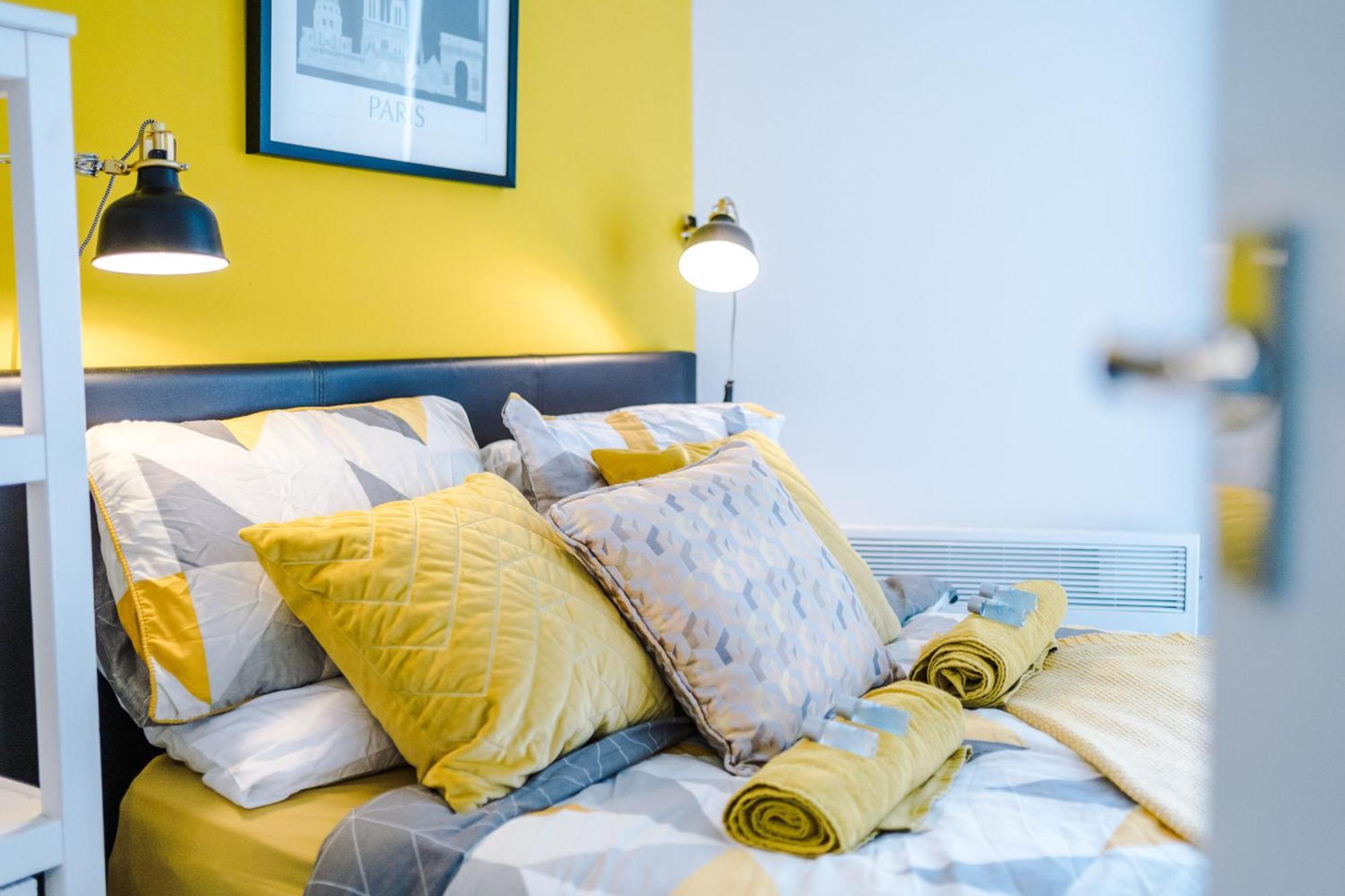 Opp Liverpool - Perfect For Contractors And Travellers, Big Savings Booking 4 Nights Or More! Apartment Room photo