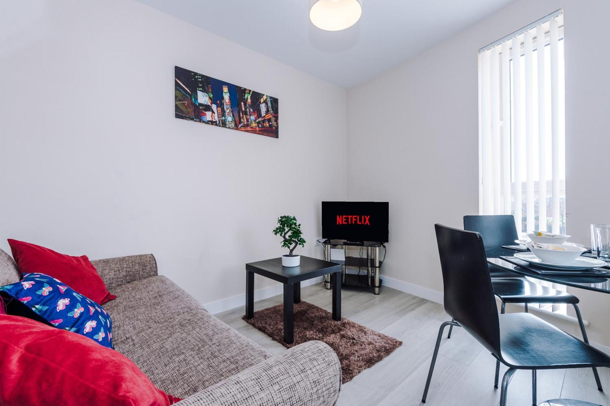 Opp Liverpool - Perfect For Contractors And Travellers, Big Savings Booking 4 Nights Or More! Apartment Room photo